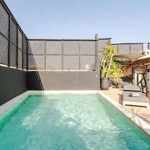  Pensión Basidi Piscine Chauffee Sur Le Toit De La Medina